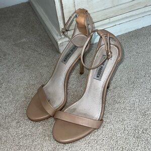 Steve Madden Nude Heels